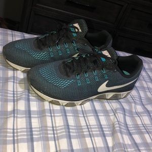 Nike tailwind 8